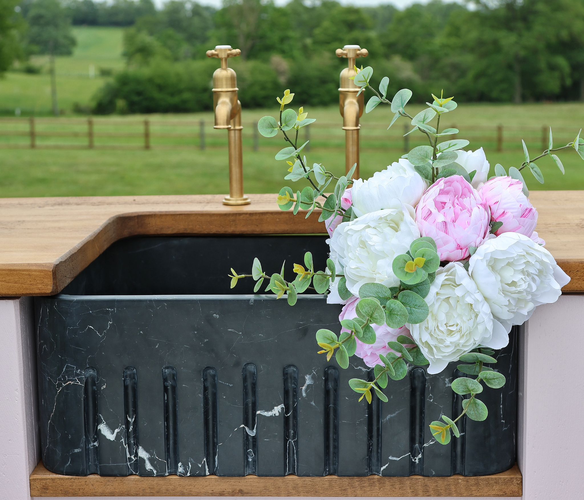 slider image slider_item_trH7Kd